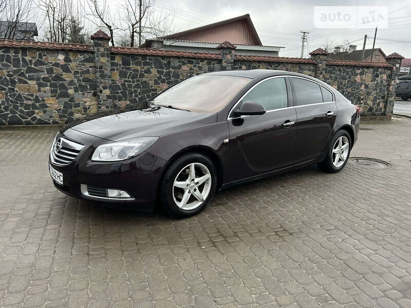 Седан Opel Insignia 2012 в Белой Церкви