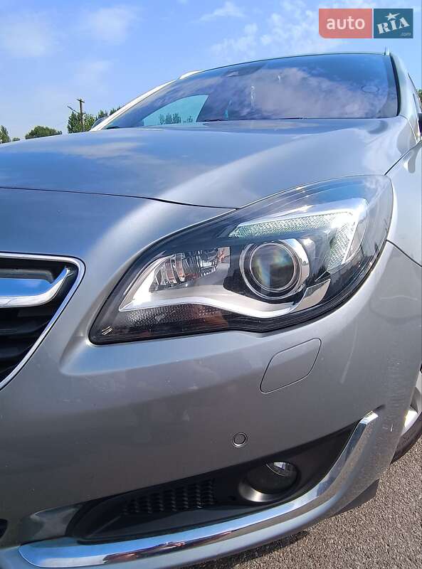 Универсал Opel Insignia 2014 в Киеве