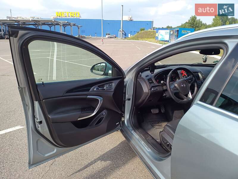 Универсал Opel Insignia 2014 в Киеве