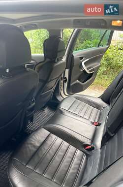 Універсал Opel Insignia 2011 в 