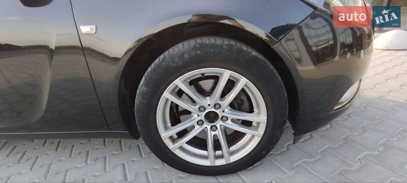 Універсал Opel Insignia 2013 в Тернополі