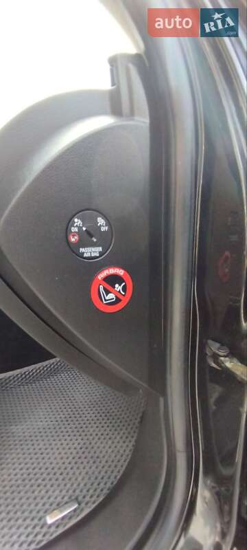 Універсал Opel Insignia 2013 в Тернополі