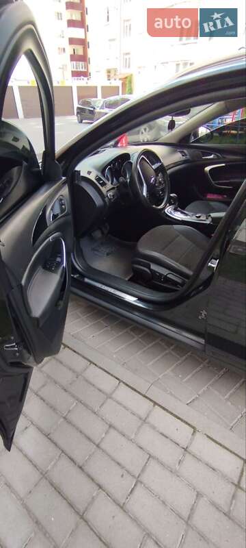 Універсал Opel Insignia 2013 в Тернополі