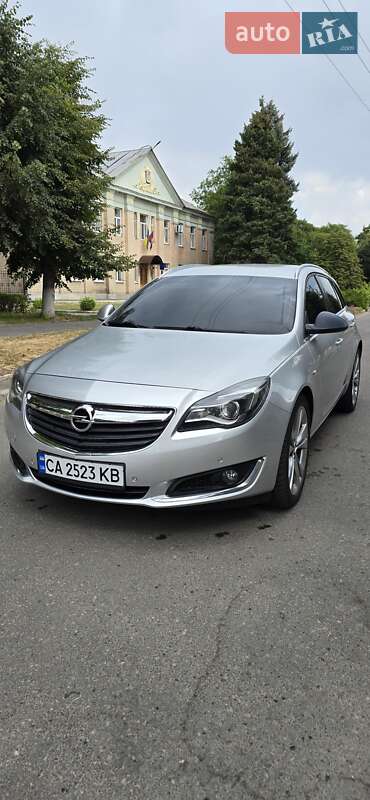 Универсал Opel Insignia 2015 в Черкассах