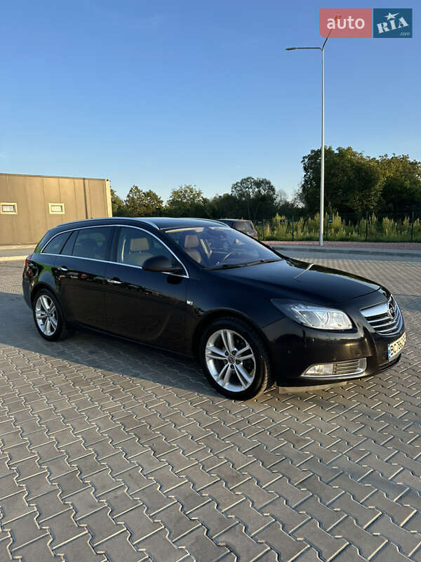 Универсал Opel Insignia 2009 в Стрые