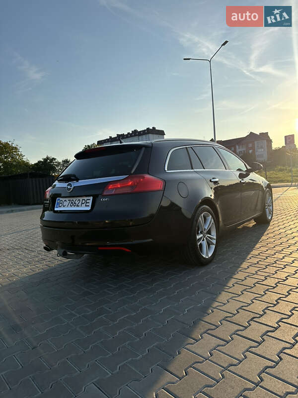 Универсал Opel Insignia 2009 в Стрые