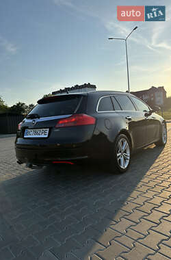 Универсал Opel Insignia 2009 в 