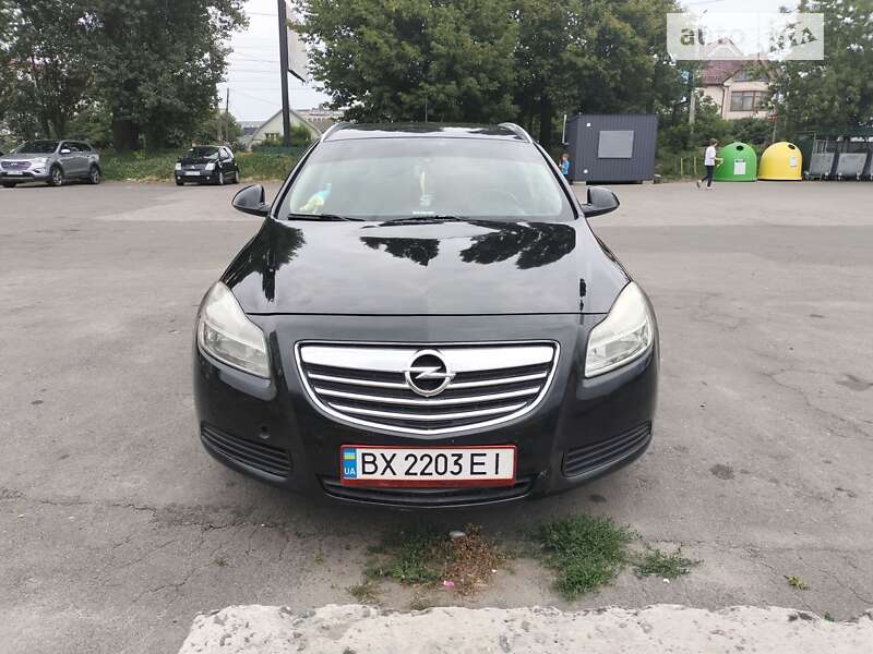 Універсал Opel Insignia 2010 в Хмельницькому