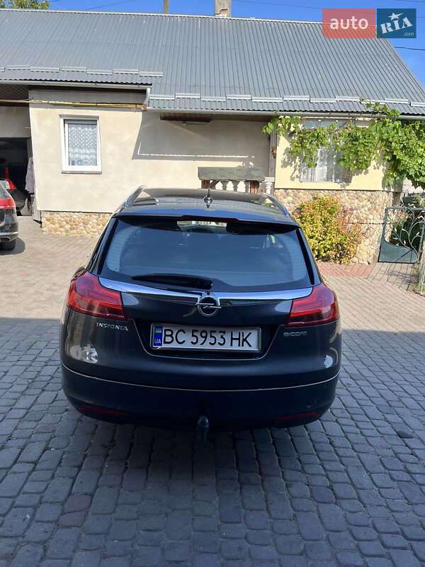 Универсал Opel Insignia 2010 в Львове