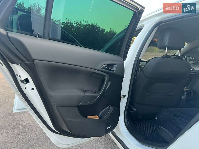 Універсал Opel Insignia 2013 в Кривому Розі