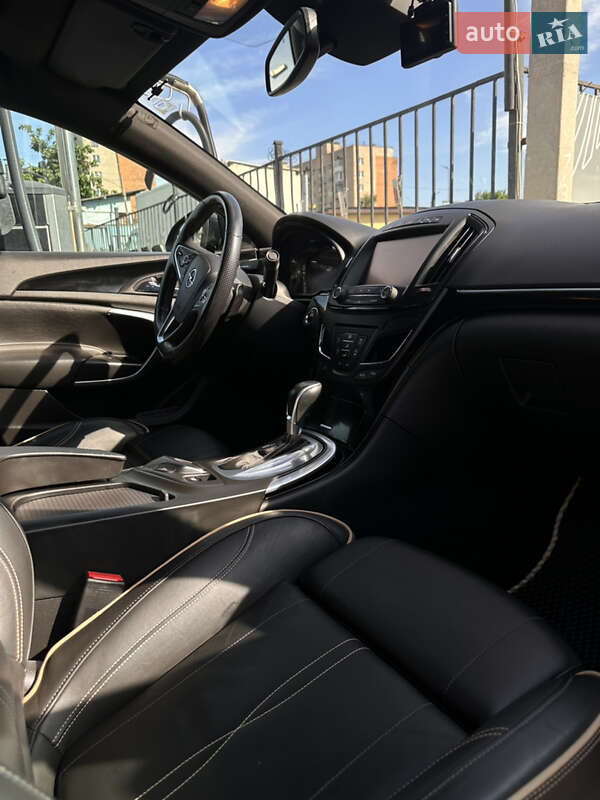 Седан Opel Insignia 2015 в Ивано-Франковске