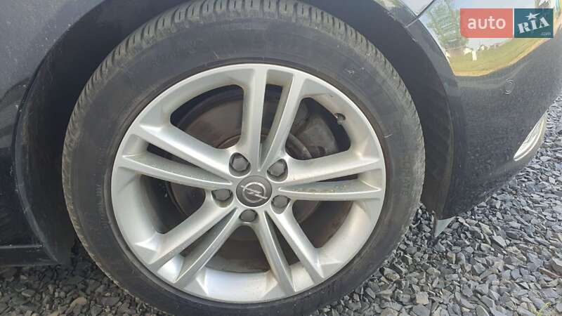 Універсал Opel Insignia 2011 в Житомирі