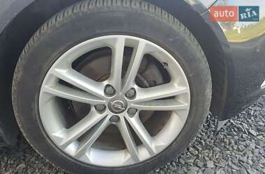 Універсал Opel Insignia 2011 в 