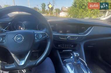 Универсал Opel Insignia 2018 в 