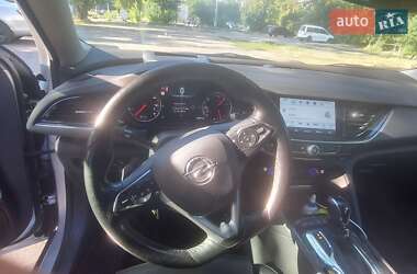 Универсал Opel Insignia 2018 в 
