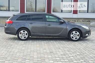 Универсал Opel Insignia 2009 в Ружине