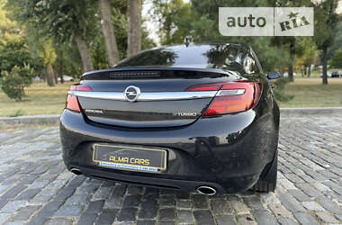 Седан Opel Insignia 2014 в Києві