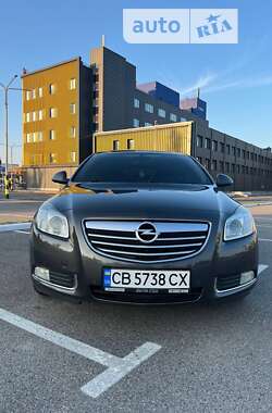 Седан Opel Insignia 2010 в Киеве