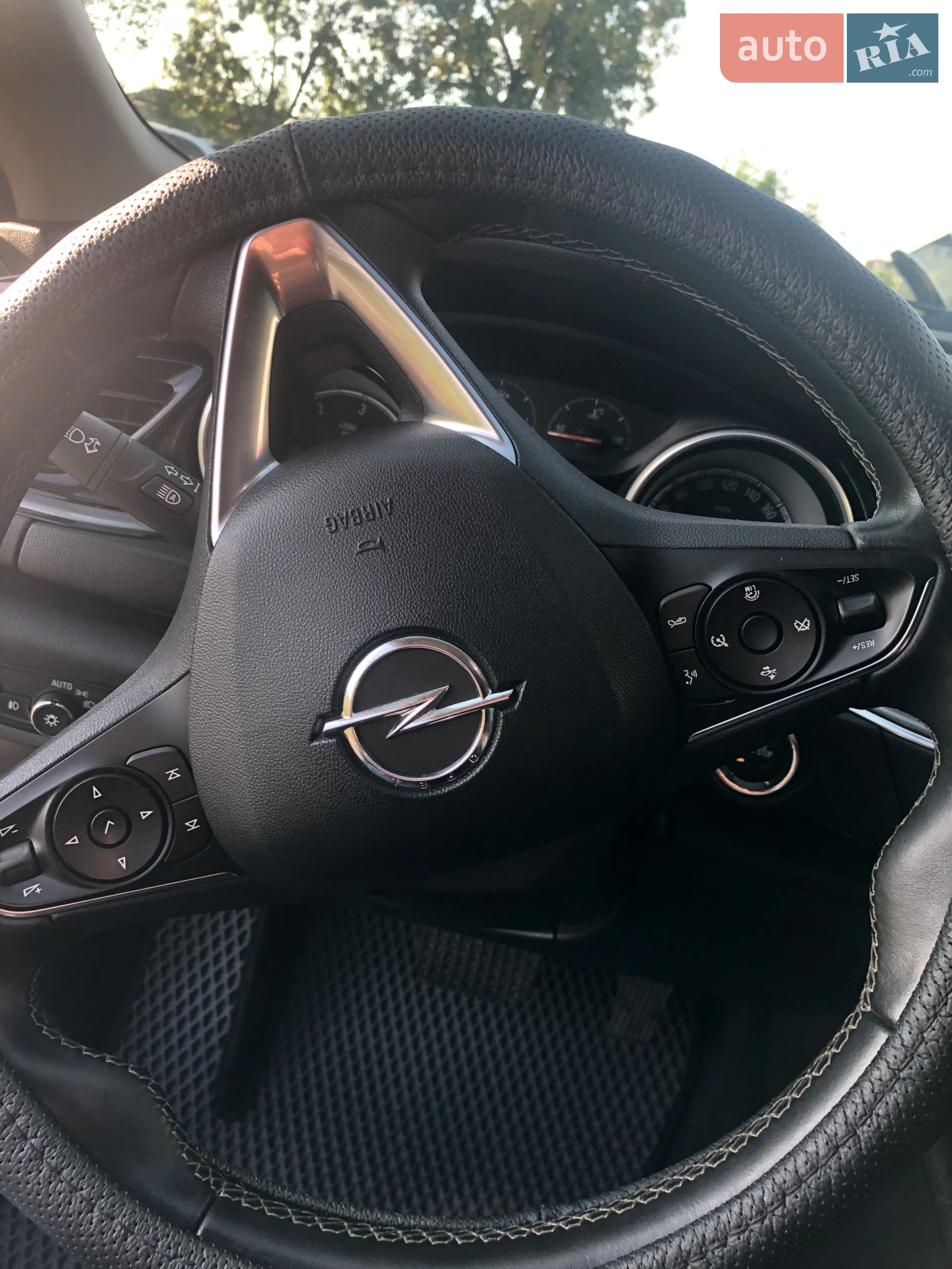 2017 Opel Insignia - мініатюра 4