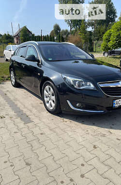 Універсал Opel Insignia 2015 в Луцьку