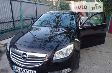 Седан Opel Insignia 2011 в Владимир-Волынском