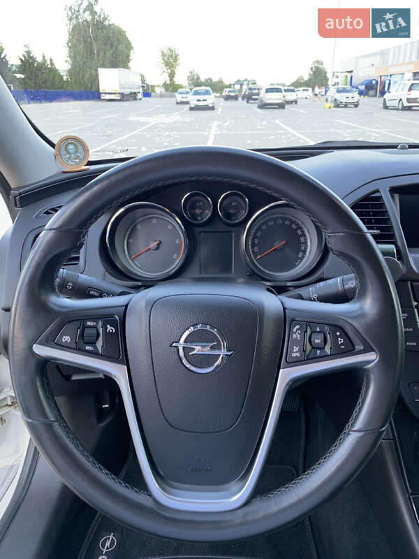 Универсал Opel Insignia 2011 в Ковеле