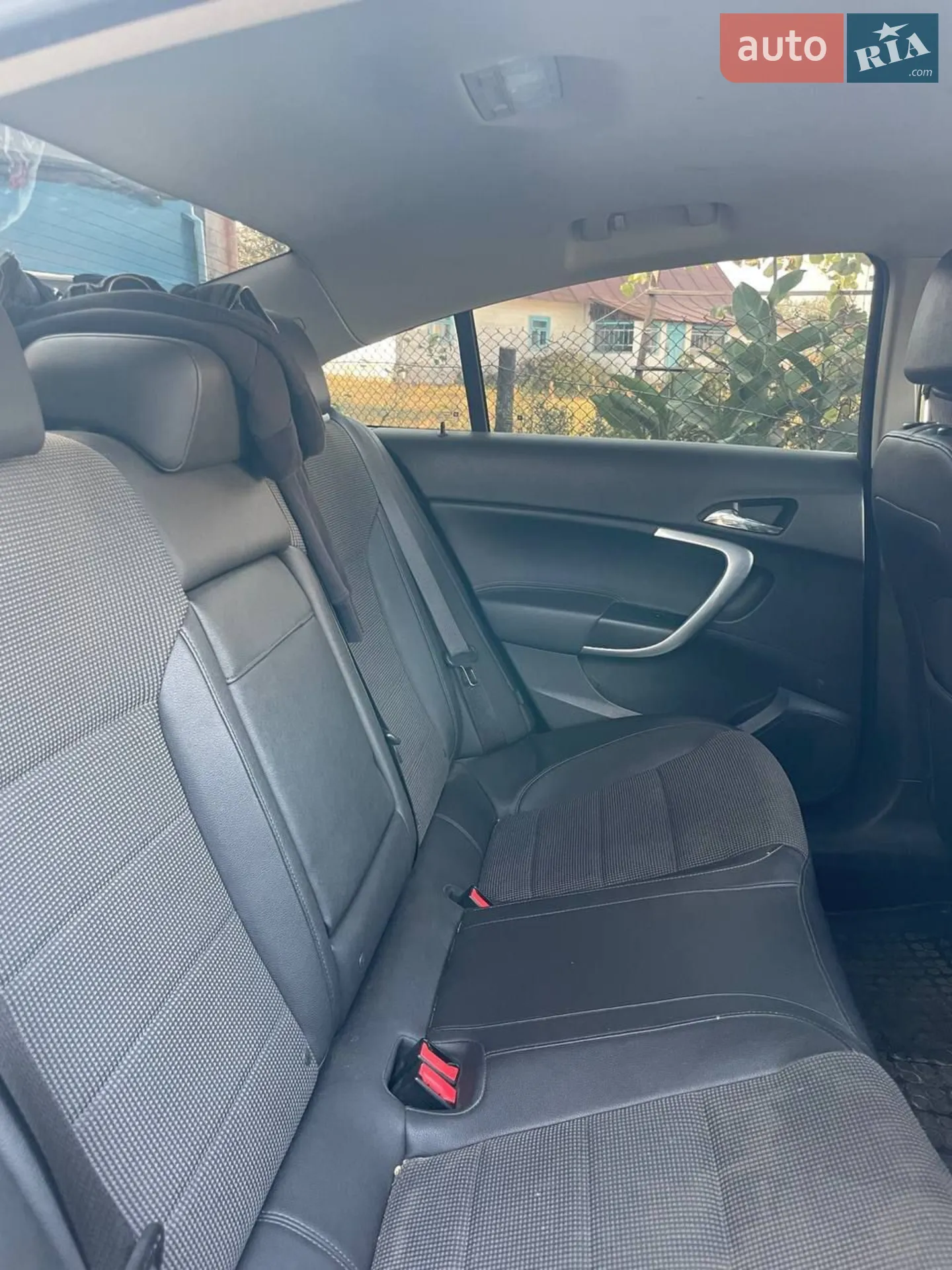 2010 Opel Insignia - мініатюра 7