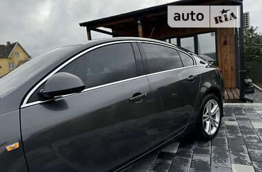 Седан Opel Insignia 2012 в Дрогобичі