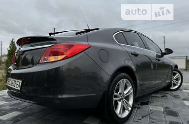 Седан Opel Insignia 2012 в Дрогобичі