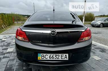 Седан Opel Insignia 2012 в Дрогобичі