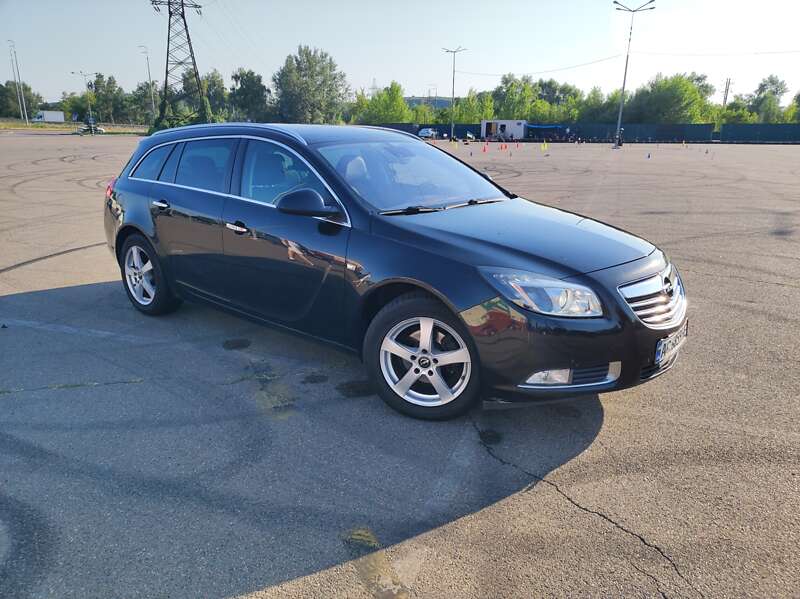 Универсал Opel Insignia 2010 в Киеве