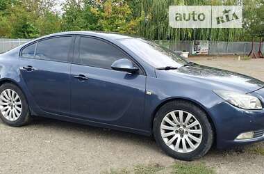 Седан Opel Insignia 2010 в Черновцах