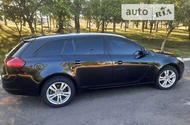 Універсал Opel Insignia 2011 в Южноукраїнську