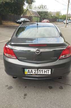 Седан Opel Insignia 2010 в Киеве