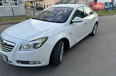 Седан Opel Insignia 2012 в Києві