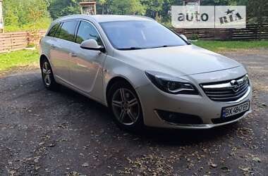 Универсал Opel Insignia 2015 в 