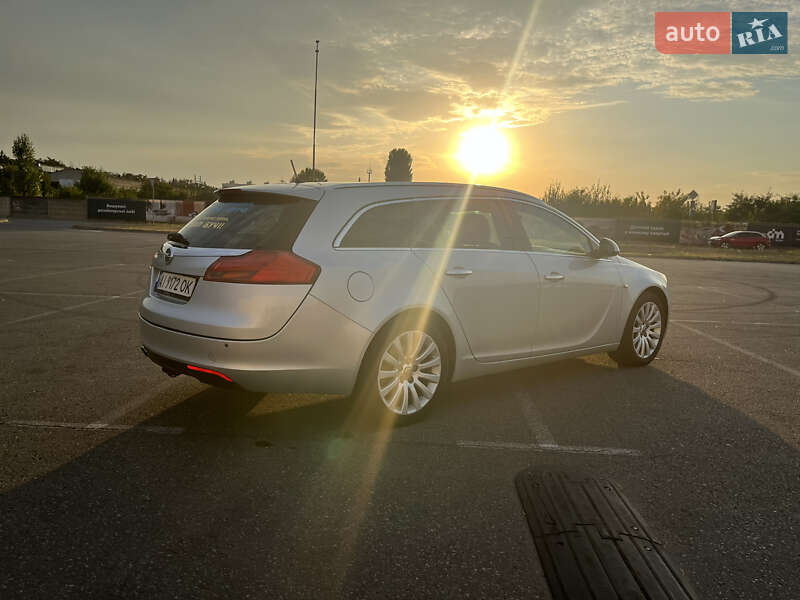 Універсал Opel Insignia 2010 в Києві