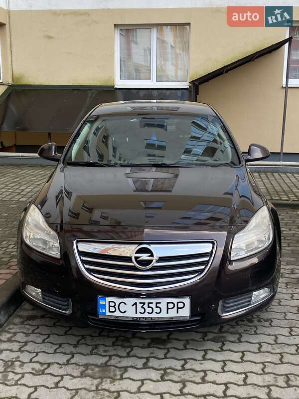 Opel Insignia 2011