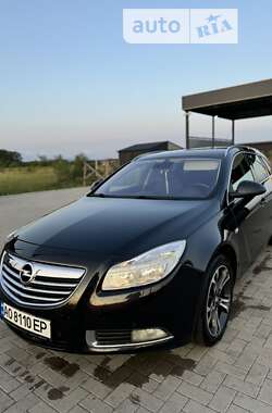 Універсал Opel Insignia 2013 в Тячеві