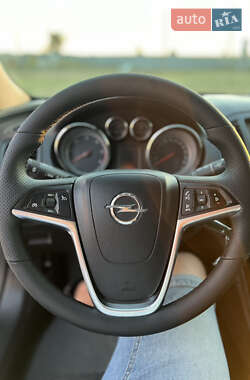 Универсал Opel Insignia 2013 в Монастырище