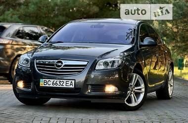 Седан Opel Insignia 2012 в Дрогобыче