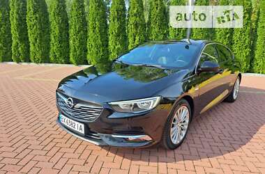 Седан Opel Insignia 2018 в Хмельницькому