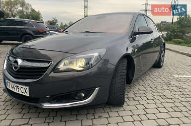 Седан Opel Insignia 2015 в 