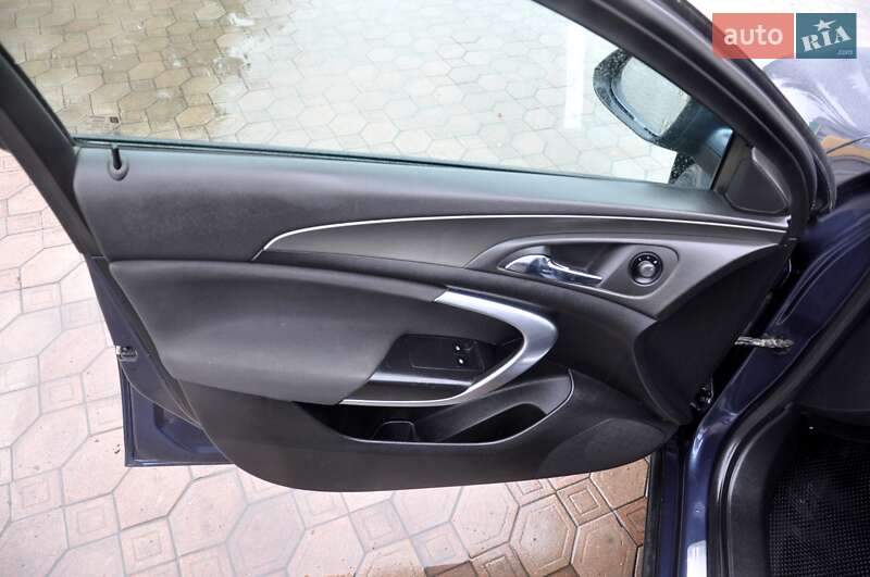 Универсал Opel Insignia 2009 в Львове