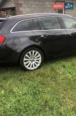 Универсал Opel Insignia 2010 в Ровно