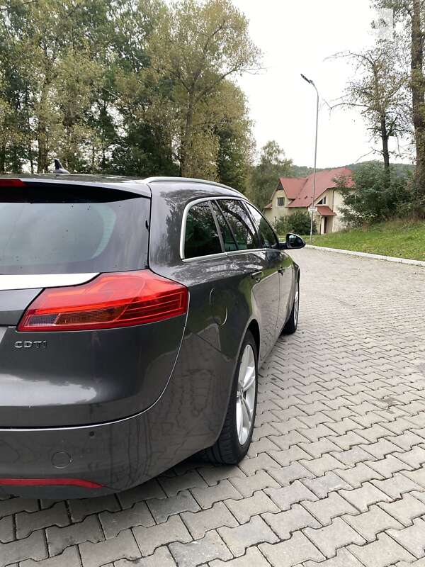 Универсал Opel Insignia 2012 в Залещиках