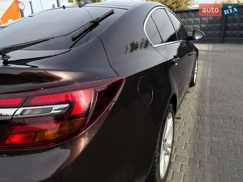 Седан Opel Insignia 2016 в Кременчуці