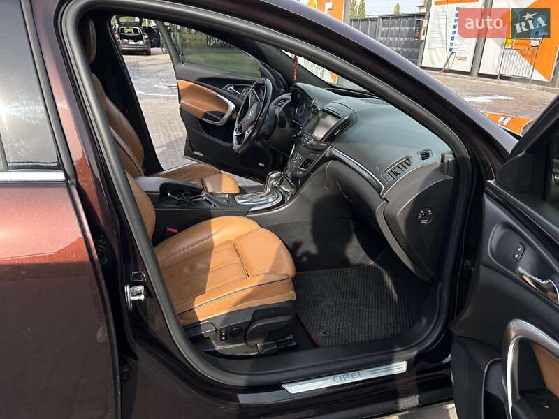 Седан Opel Insignia 2016 в Кременчуці