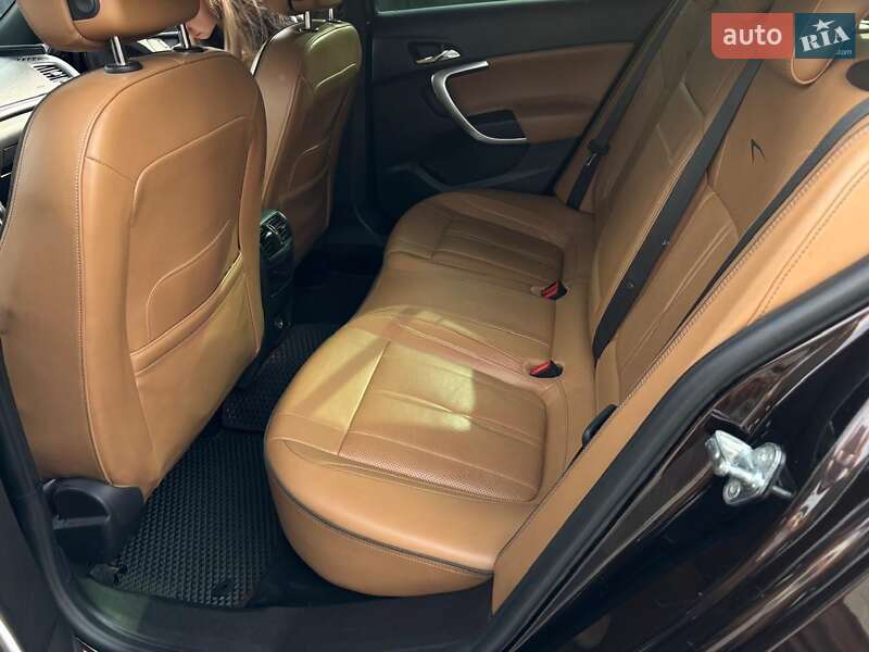 Седан Opel Insignia 2016 в Кременчуці