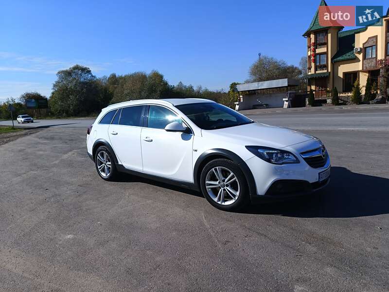 Універсал Opel Insignia 2015 в Івано-Франківську
